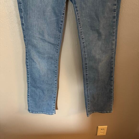 NYDJ Barbara Bootcut Jeans in Heyburn Wash Size 2P casual high rise stretch - Picture 4 of 10